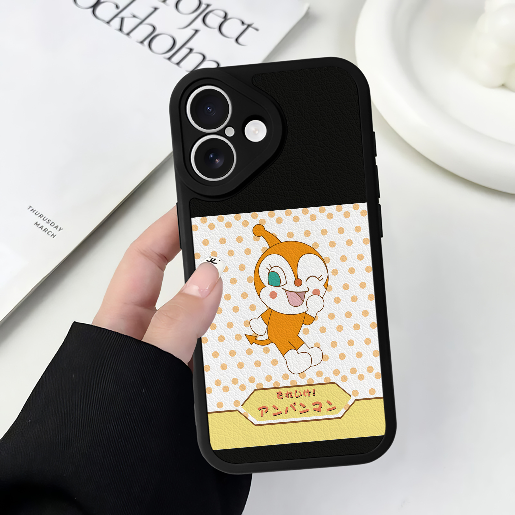 （画像用） アンパンマン Anpanman 【iPhone 16シリーズ対応】シリコンスマホケース（レザー調） 材質：シリコン